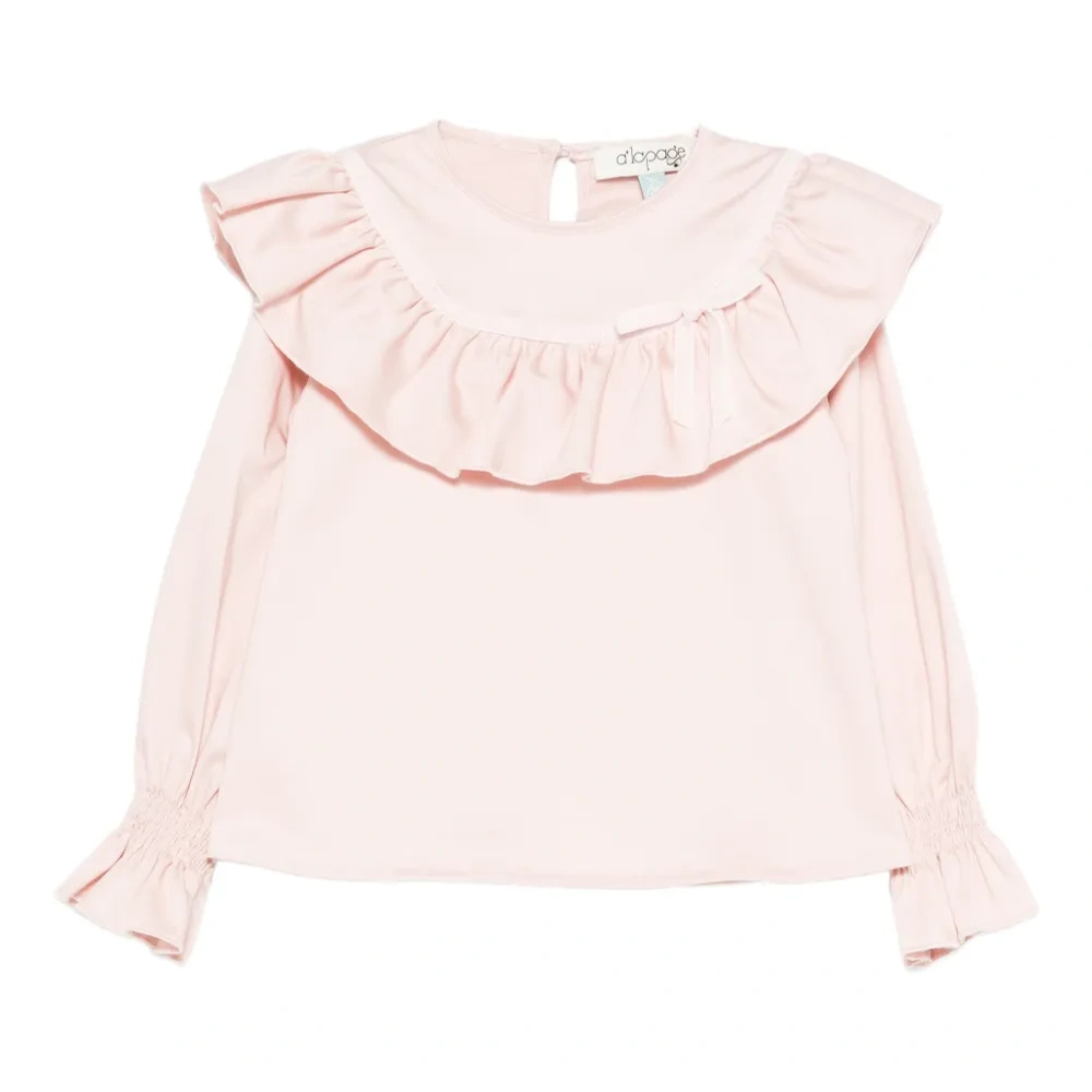 Блузка с бантом