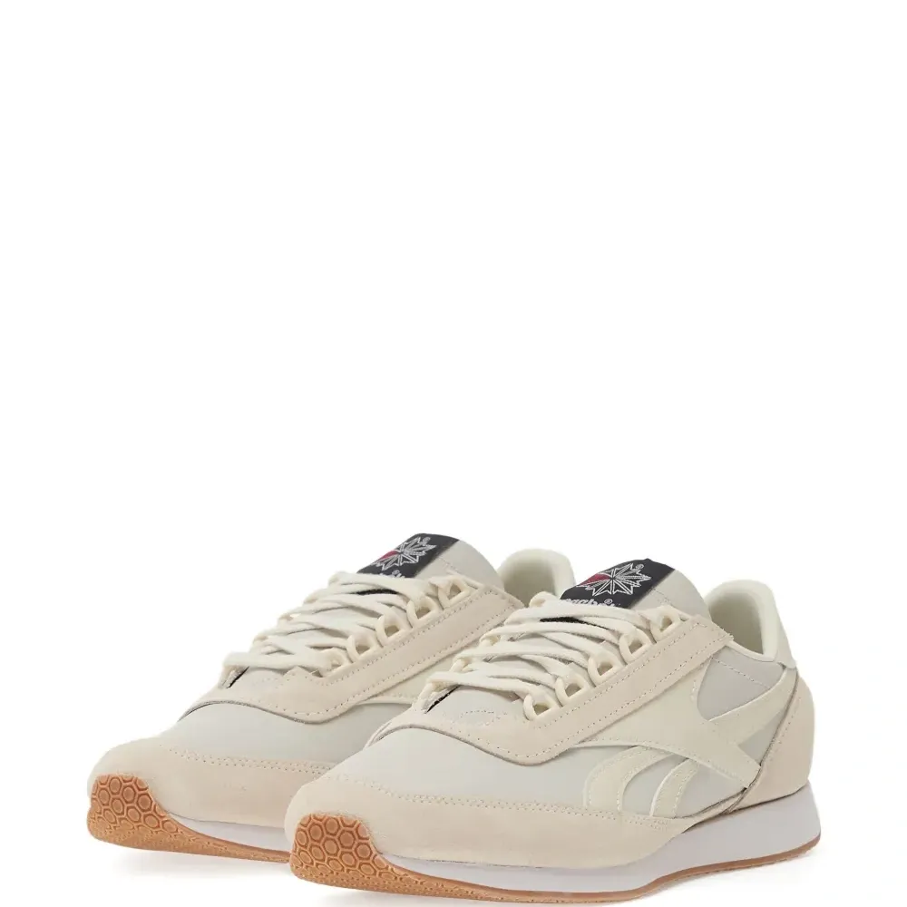 Кроссовки Camargue на шнуровке