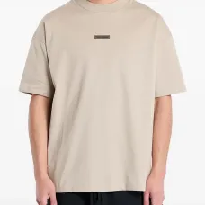 Футболка с логотипом