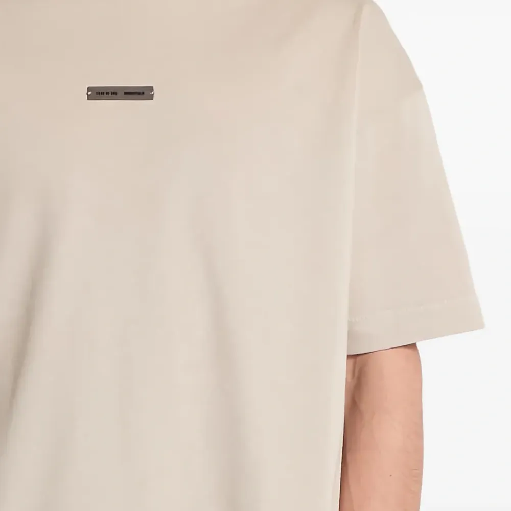 Футболка с логотипом