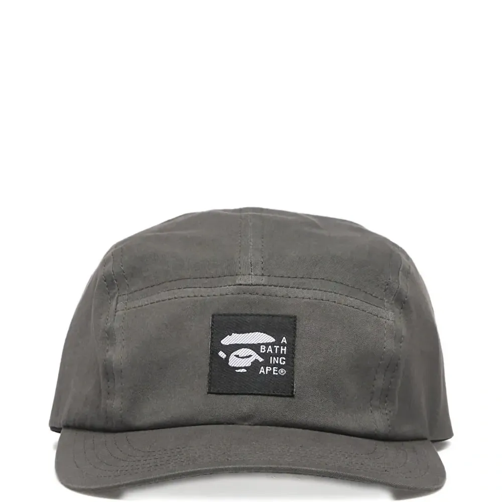 Шляпа с нашивкой-логотипом