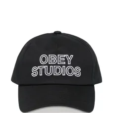 Бейсболка с регулируемым ремешком