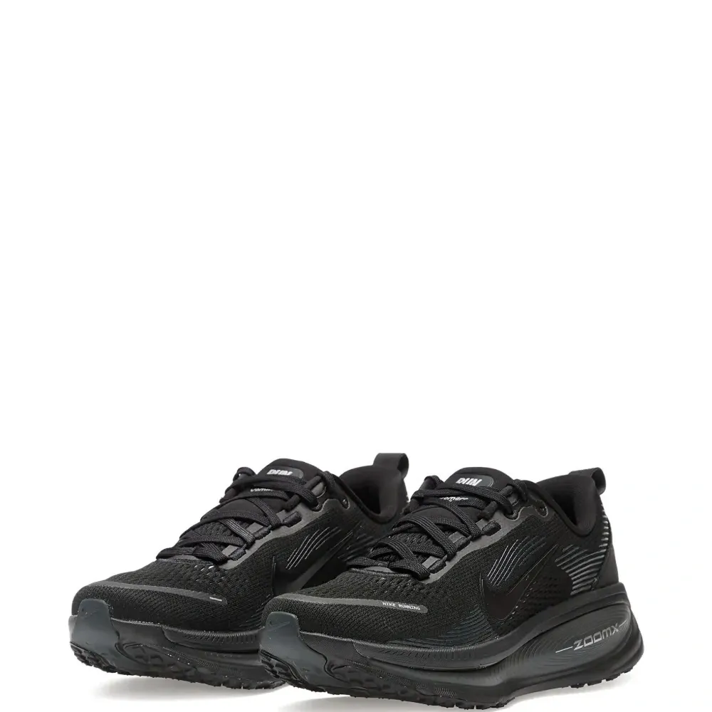 Кроссовки Vomero 18