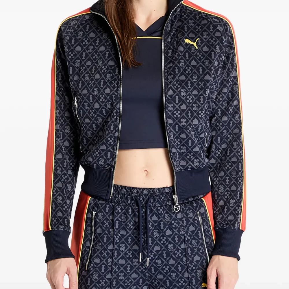 Спортивная куртка на молнии с узором