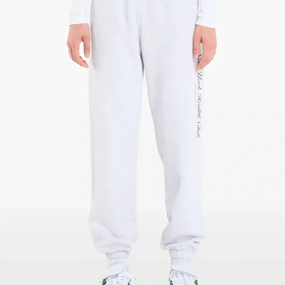 Спортивные брюки NY Health Club с боковыми карманами