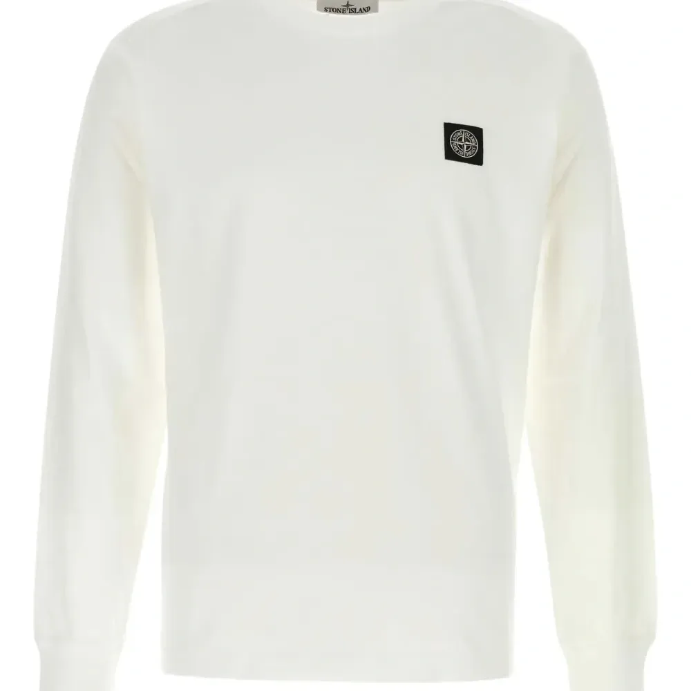 Футболка из хлопка с нашивкой