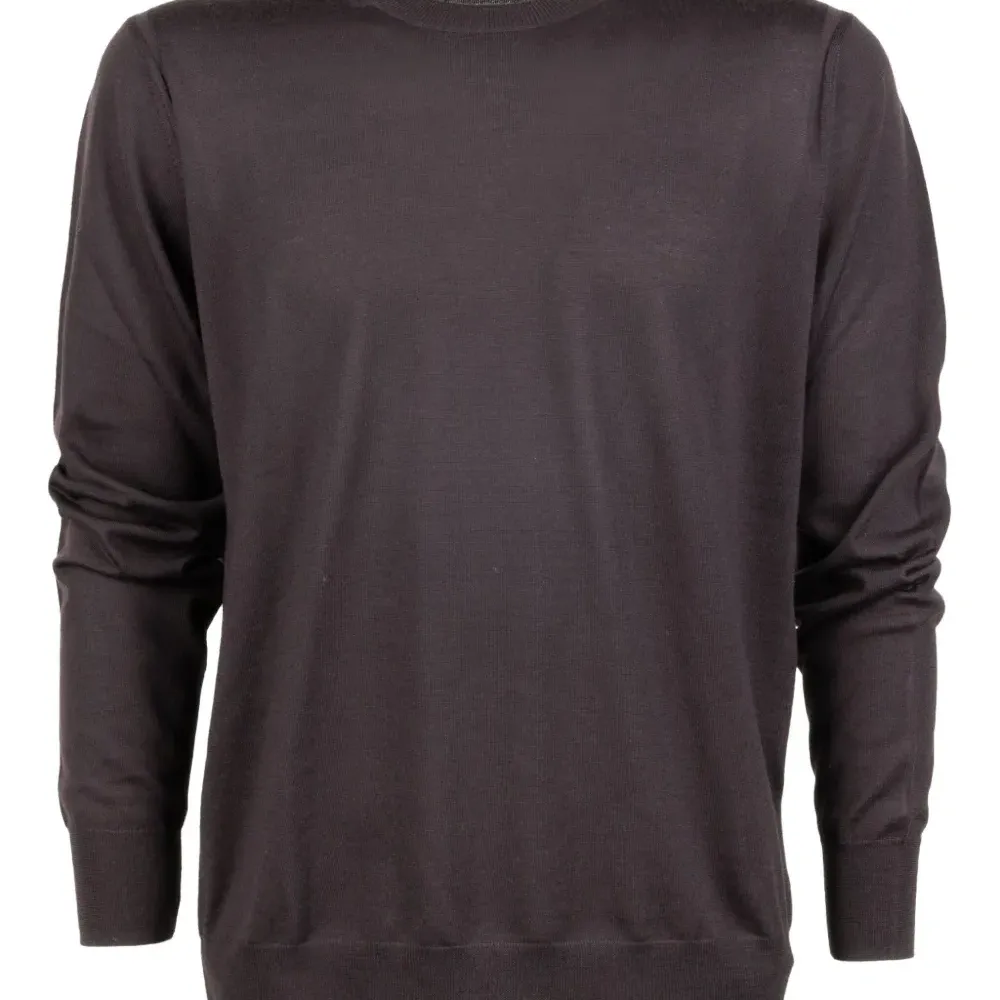 Футболка с длинными рукавами и круглым вырезом