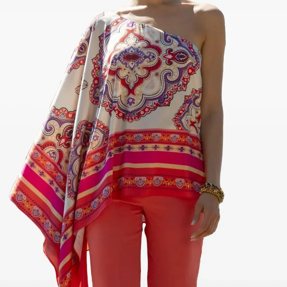 Топ на одно плечо с узором