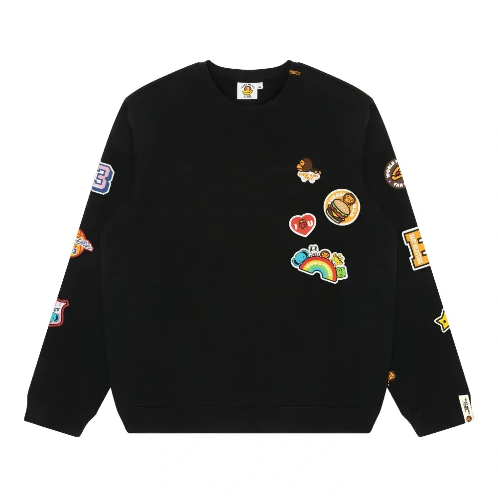 Свитер с аппликацией