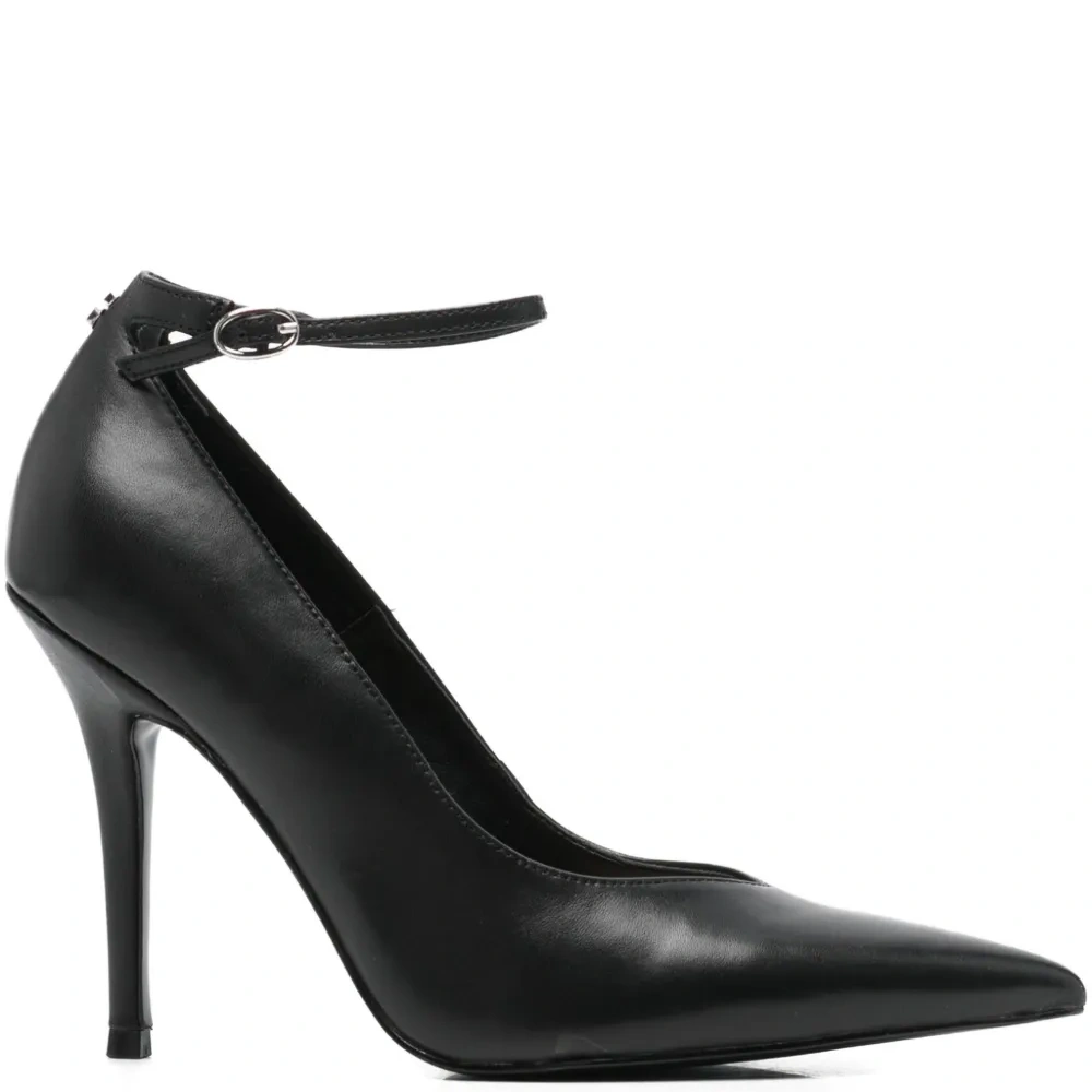 Туфли с ремешком на щиколотке