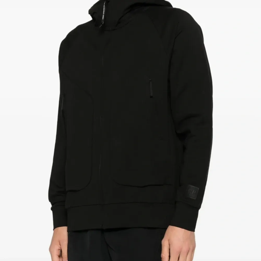 Толстовка на молнии с капюшоном