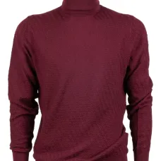 Фактурный свитер с воротником-гольф