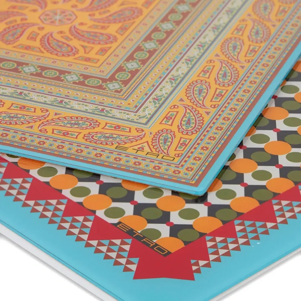 Декоративные тарелки с узором (набор из двух)