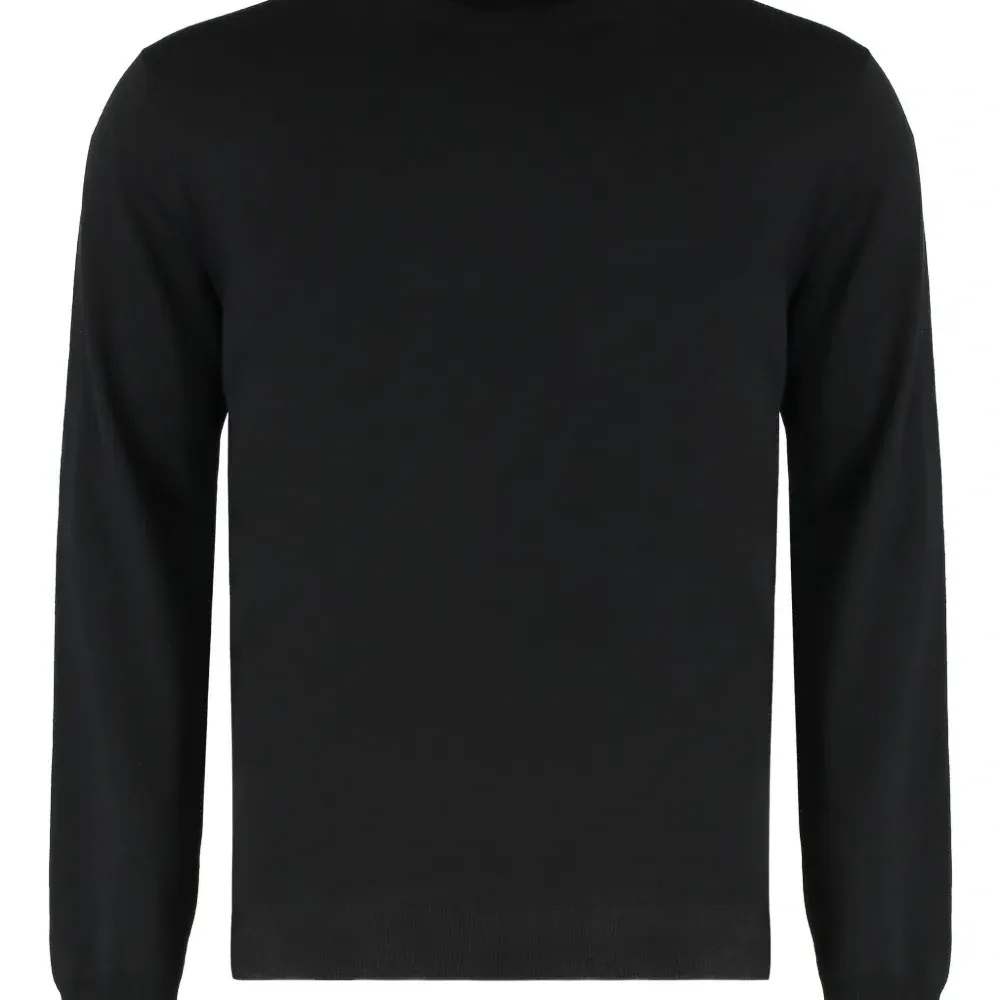 Джемпер с длинными рукавами и круглым вырезом