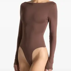 Боди Éva с вырезом-лодочкой