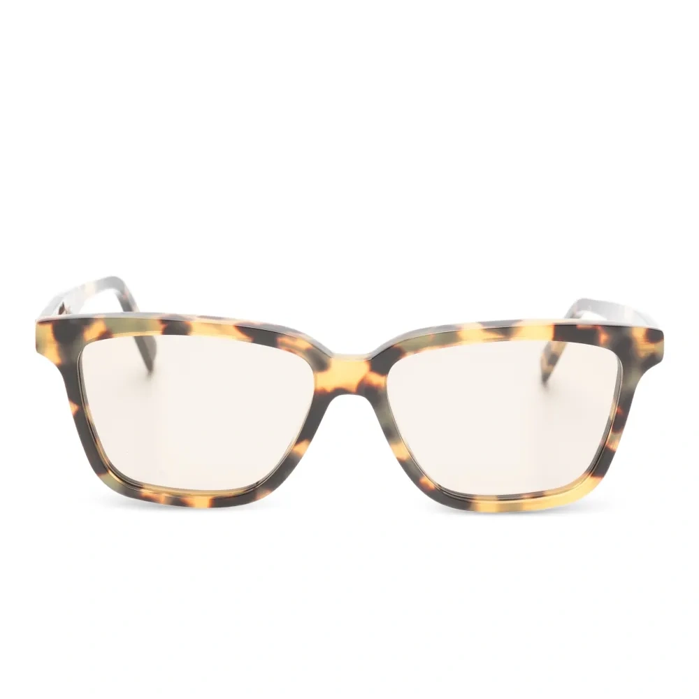 Солнцезащитные очки в квадратной оправе Солнцезащитные очки в квадратной оправе