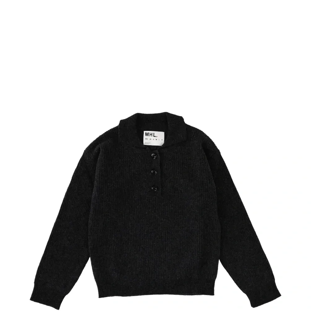 Поло с воротником на пуговицах