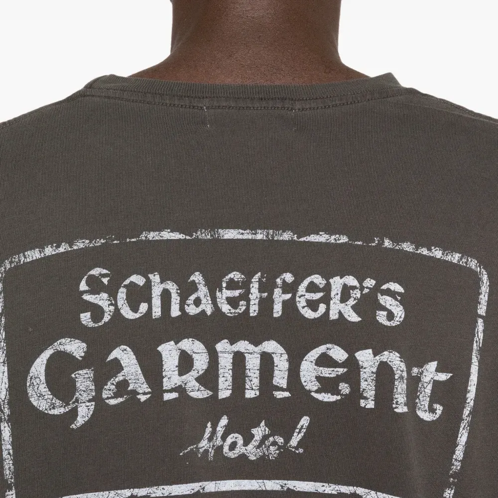 Толстовка с графичным принтом