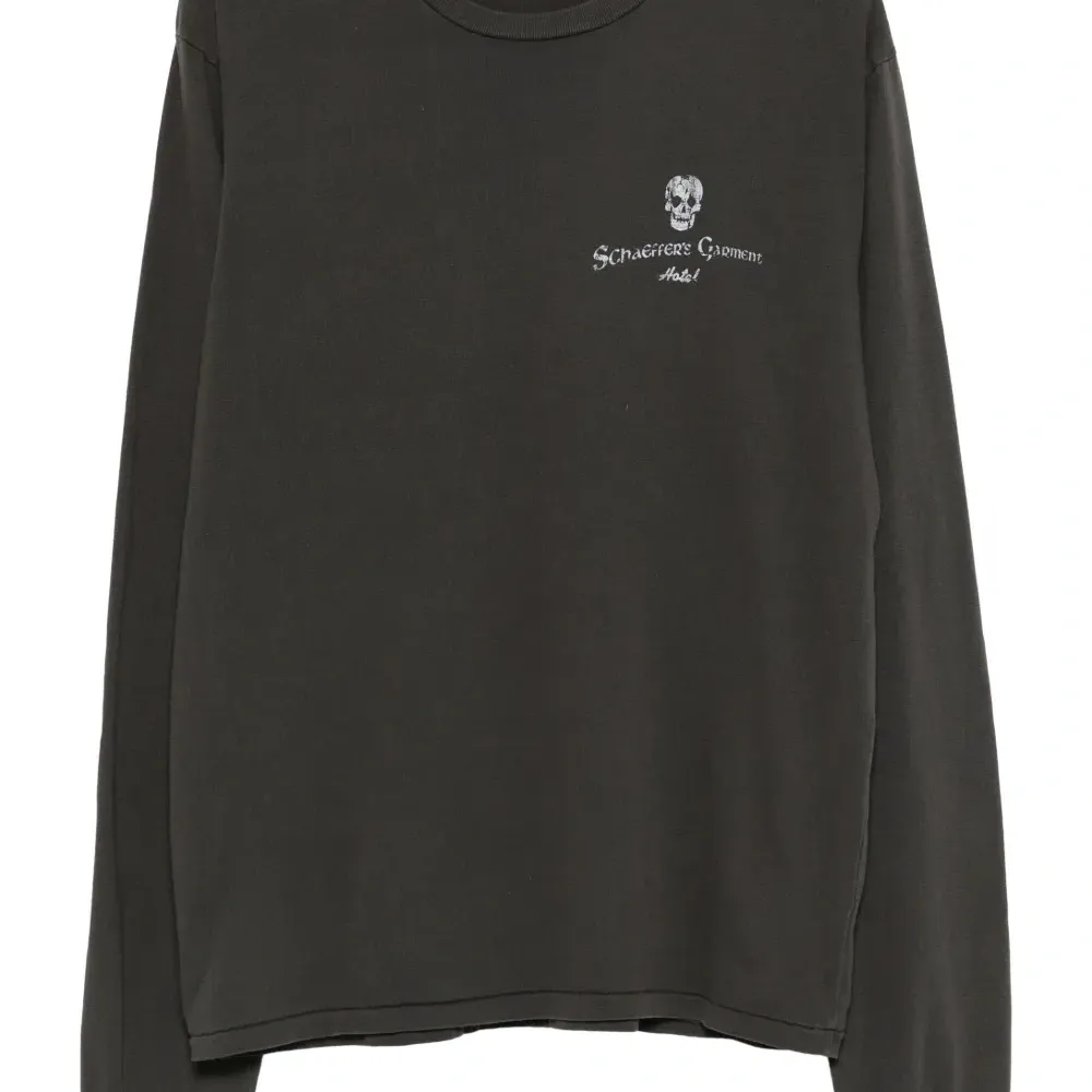 Толстовка с графичным принтом