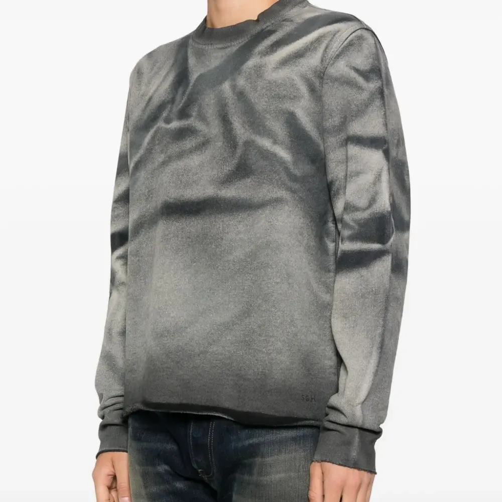 Толстовка с необработанными краями