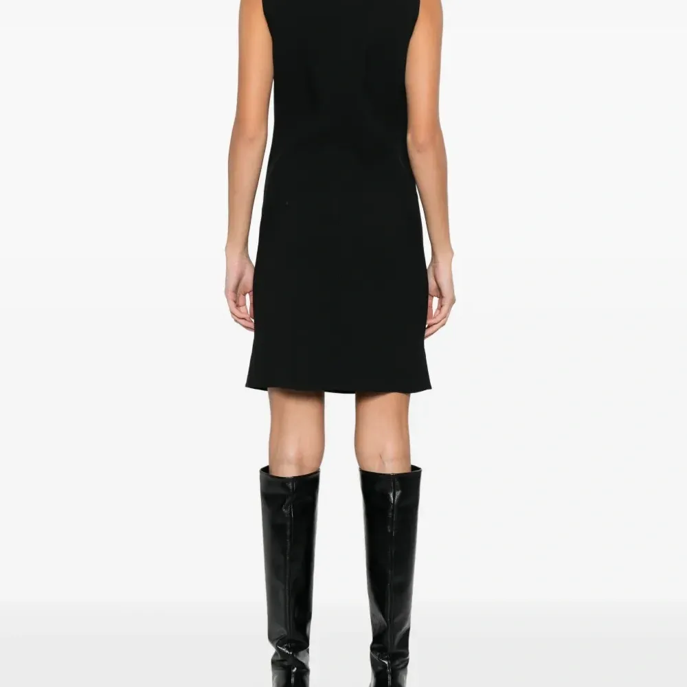 Платье с металлическим декором Платье с металлическим декором