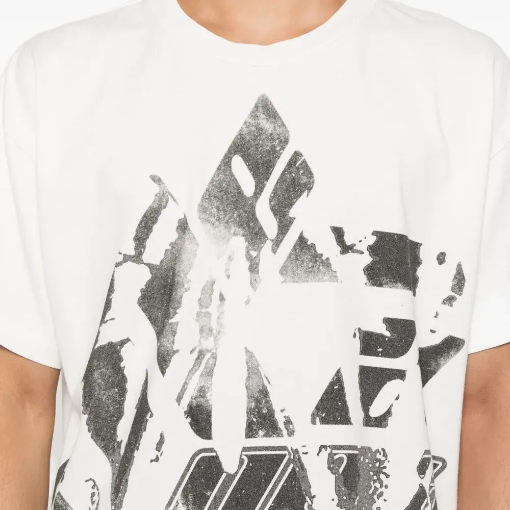 Футболка с графичным принтом