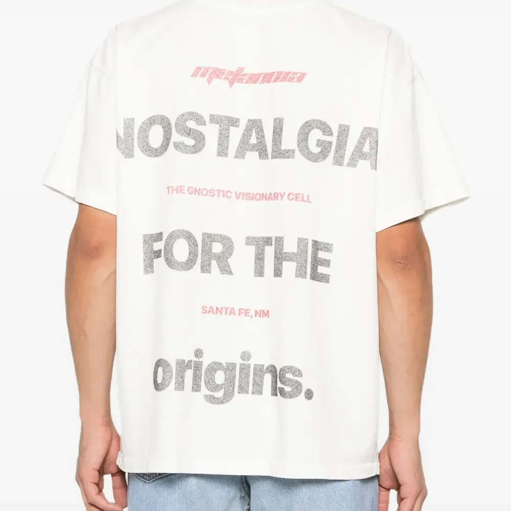 Футболка с графичным принтом