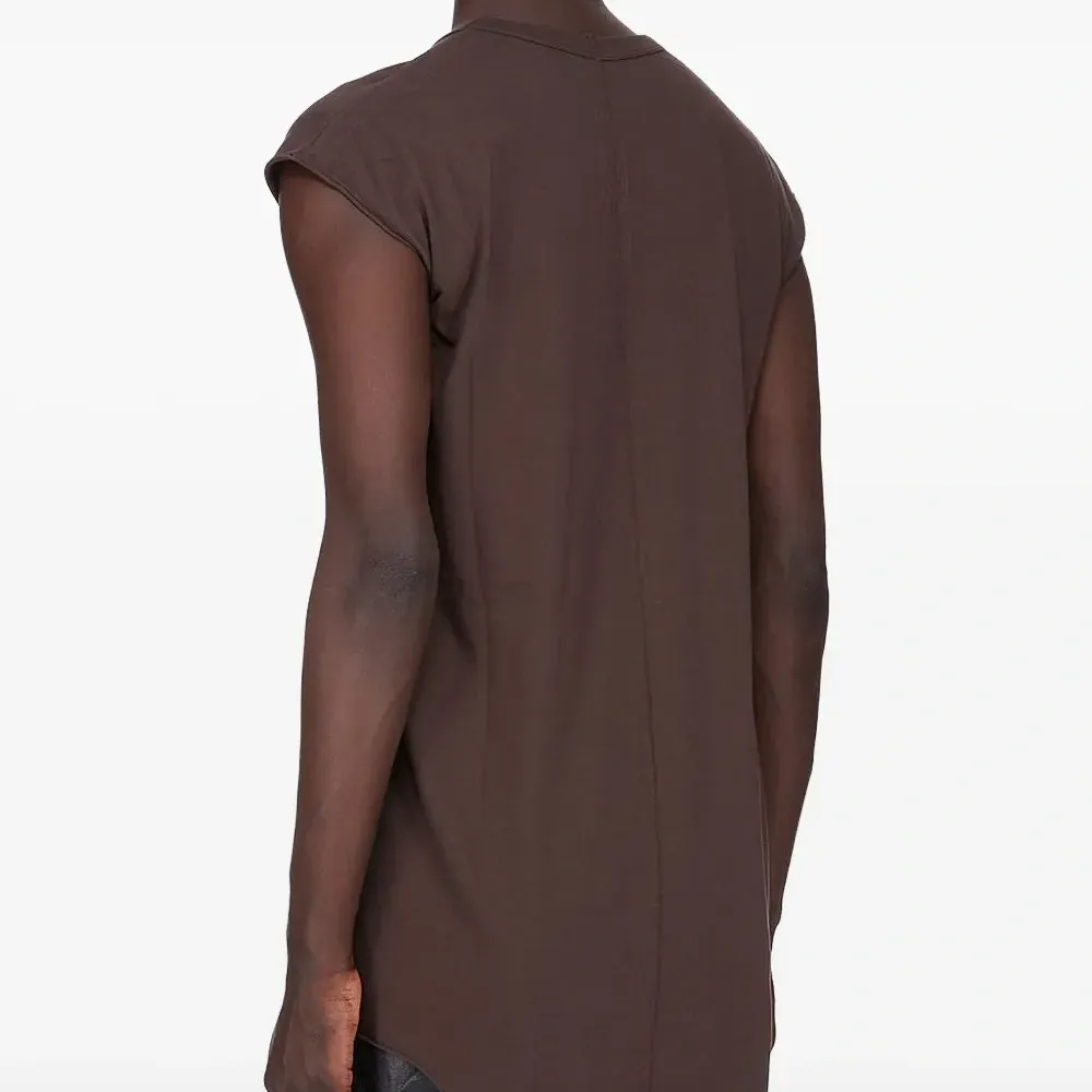 Футболка Concordians Dylan с глубоким V-образным вырезом