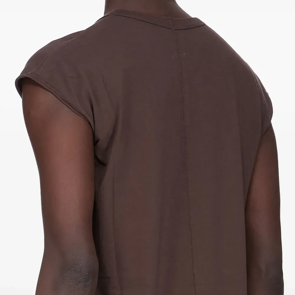 Футболка Concordians Dylan с глубоким V-образным вырезом