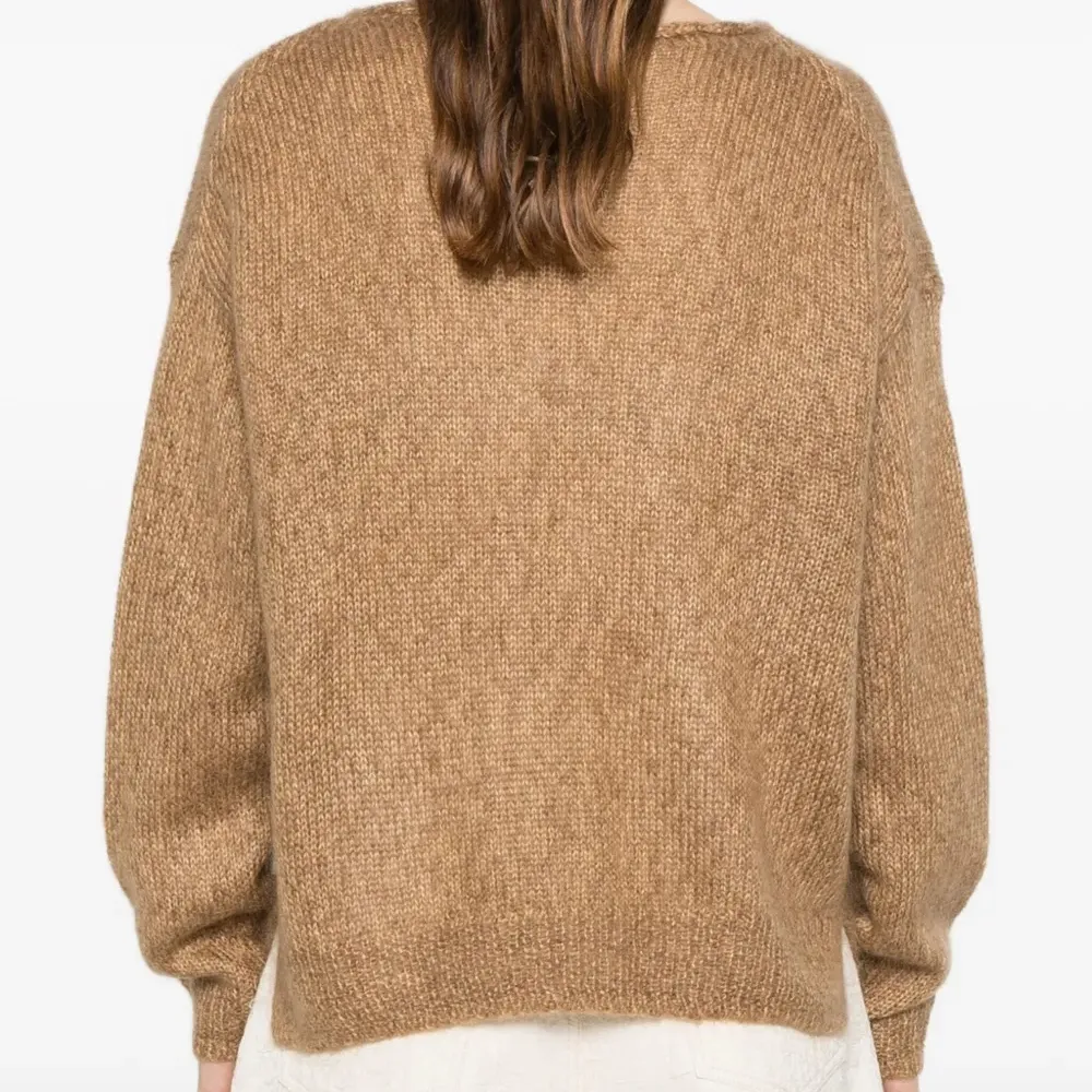 Свитер с вырезом-лодочкой Свитер с вырезом-лодочкой