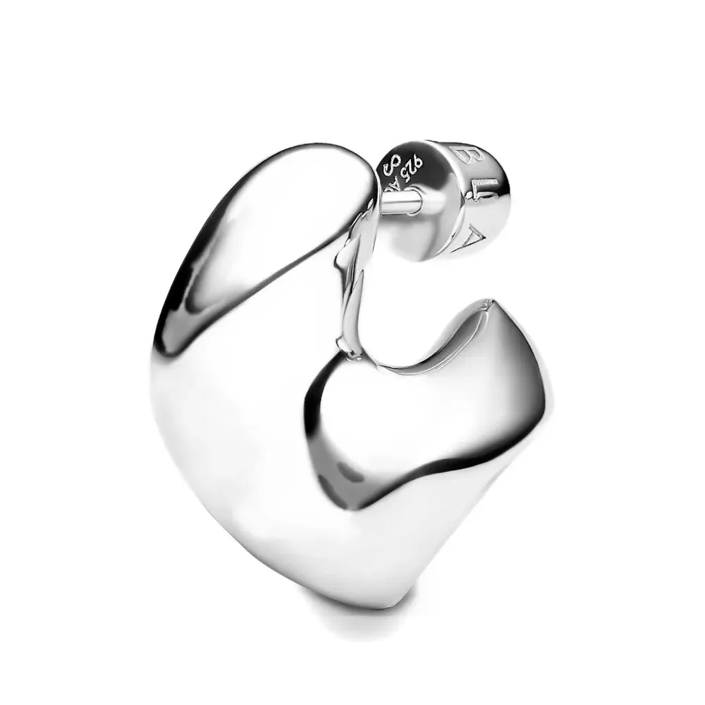 Маленькая серьга Saddle