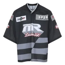 Футболка с V-образным вырезом