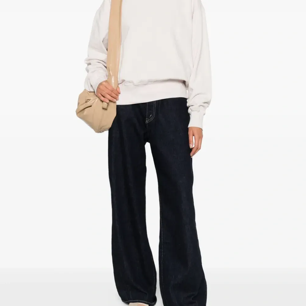 Толстовка с круглым вырезом