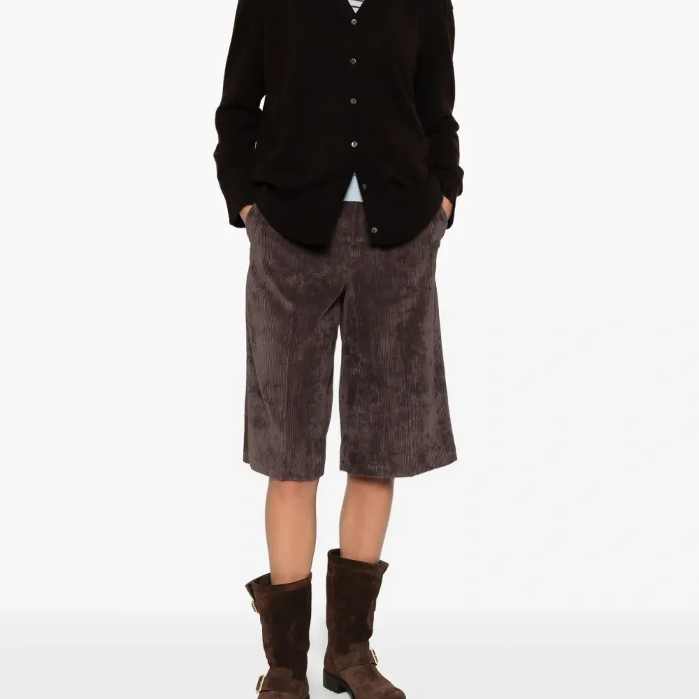 Кардиган на пуговицах Кардиган на пуговицах