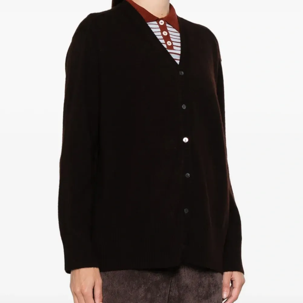 Кардиган на пуговицах Кардиган на пуговицах