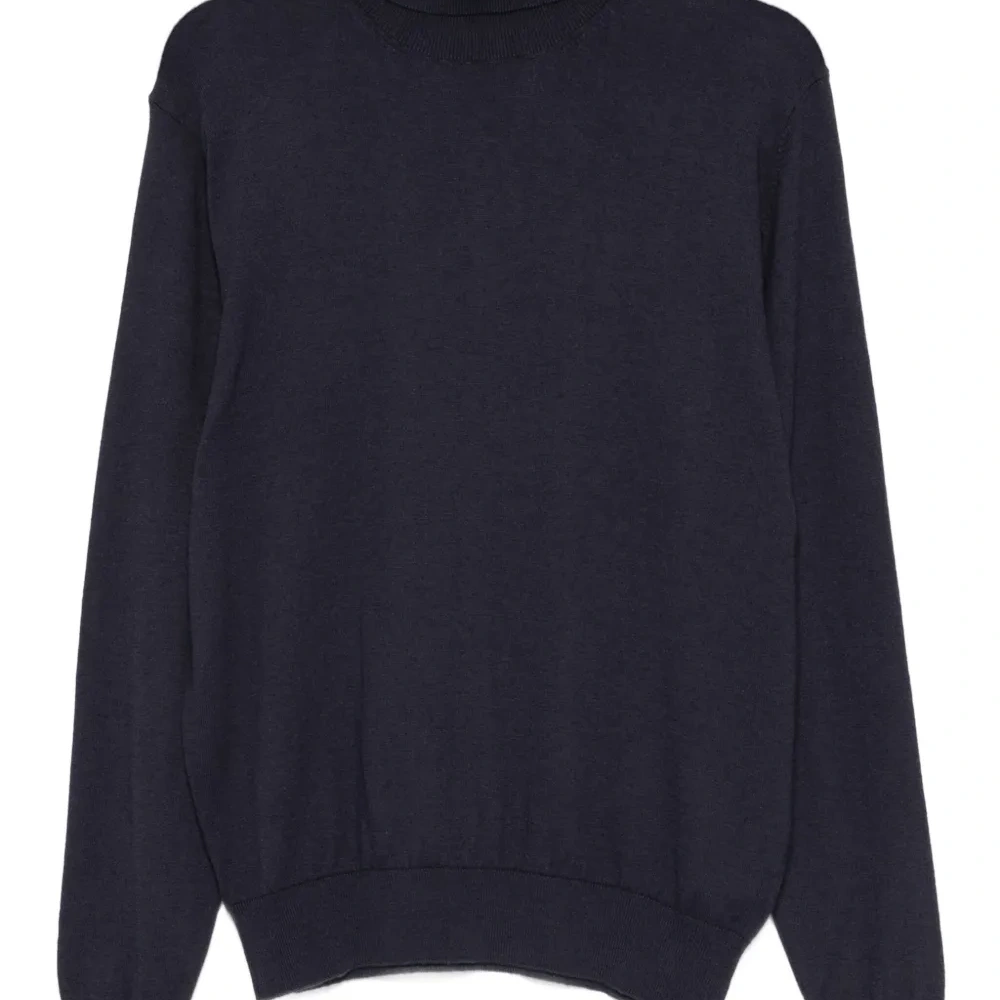 Толстовка с высоким воротником