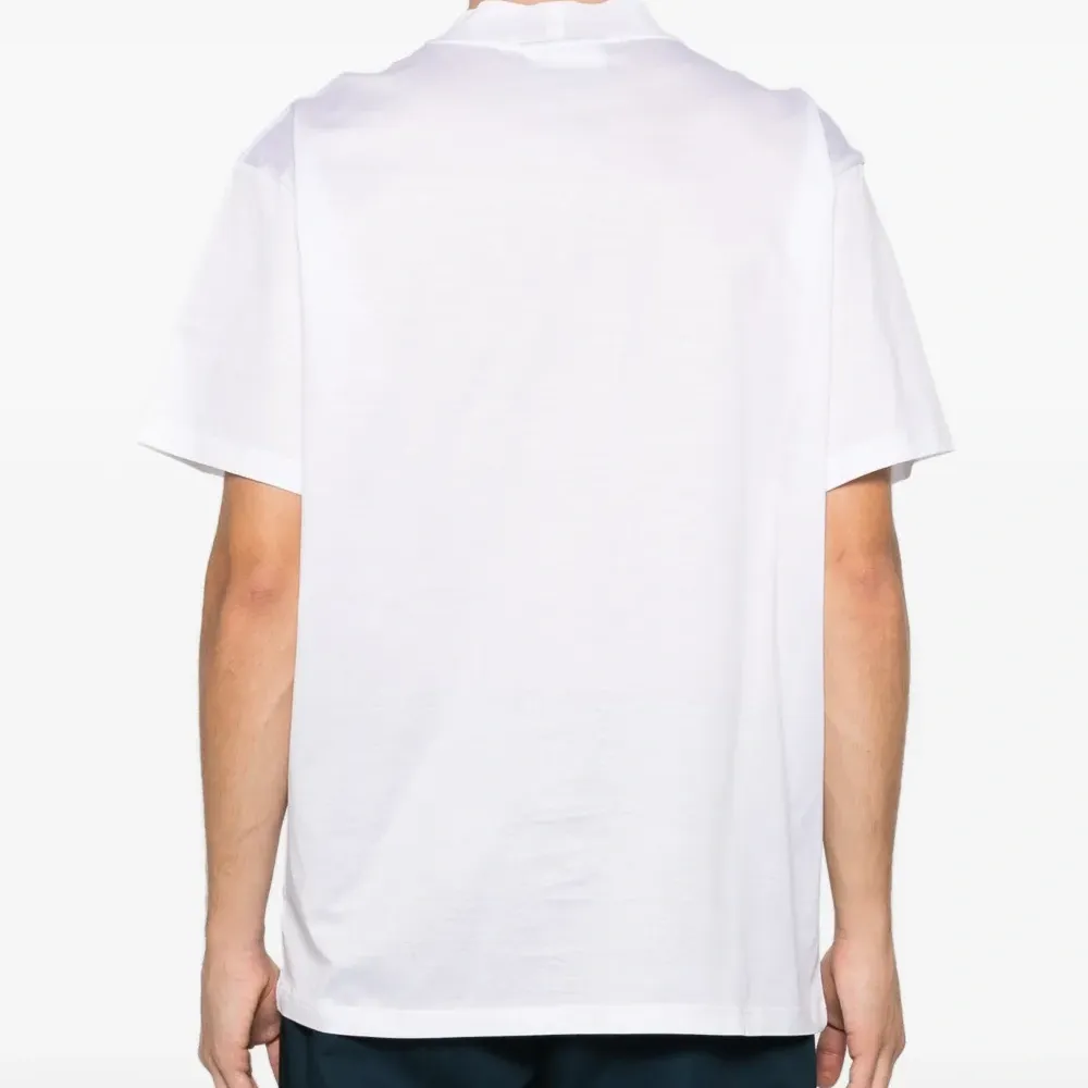 Футболка с круглым вырезом