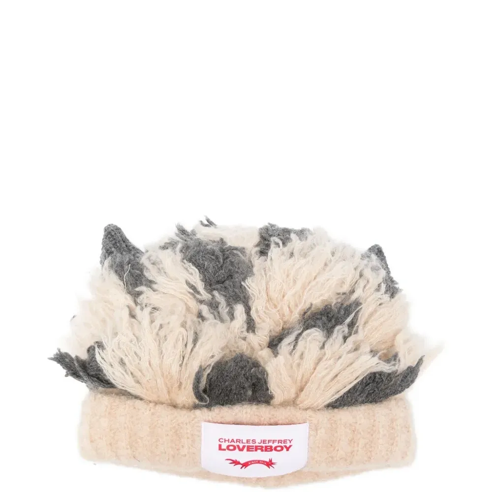 Шапка бини с фактурными ушками