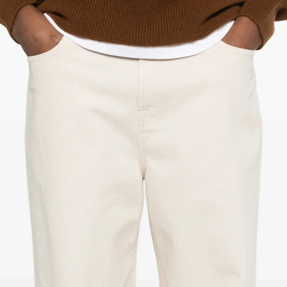 Джинсы свободного кроя