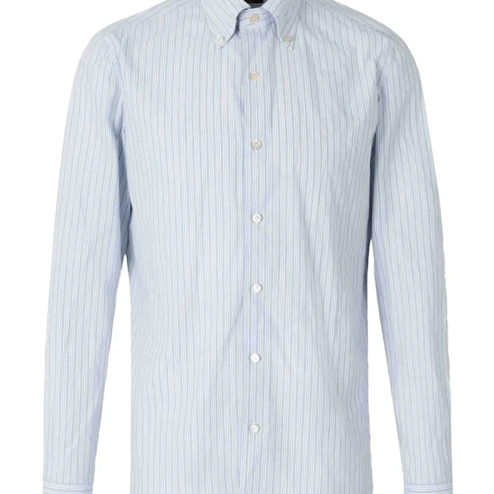 Полосатая рубашка на пуговицах