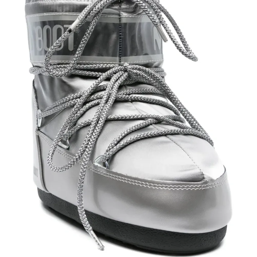 Иконические ботинки на шнурке