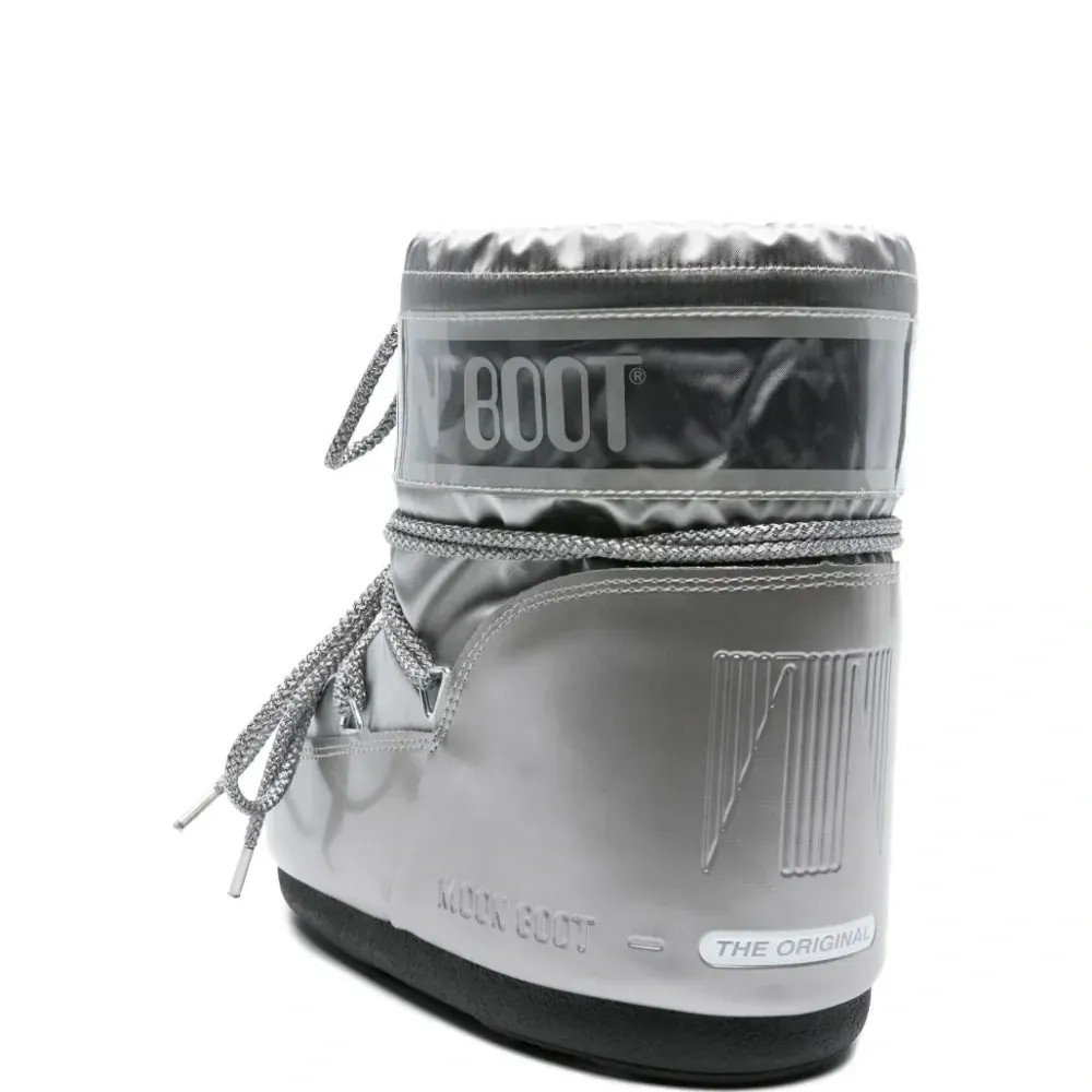 Иконические ботинки на шнурке