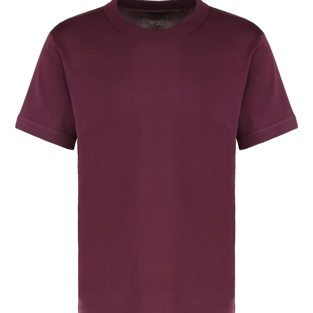 Футболка с круглым вырезом