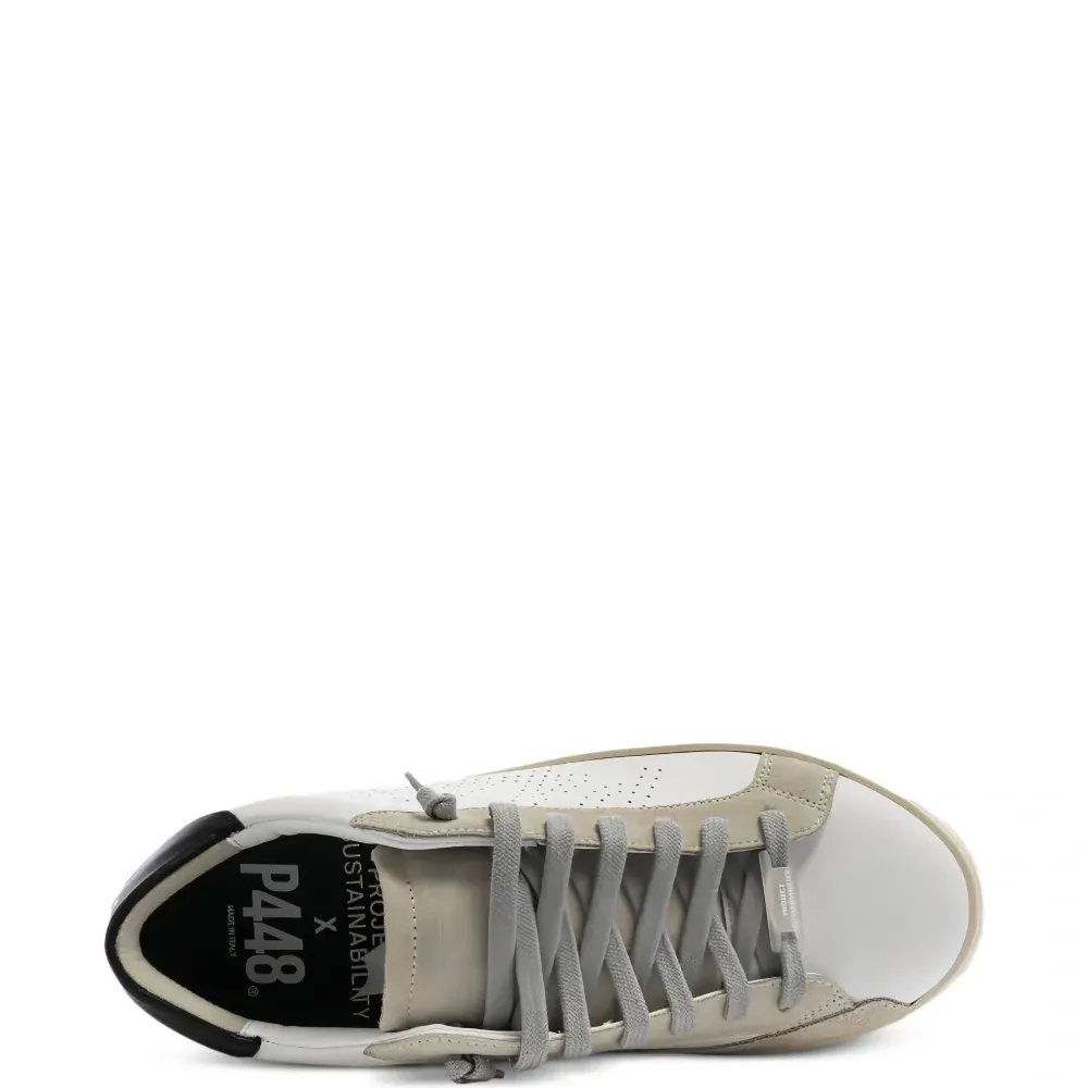 Кроссовки с логотипом