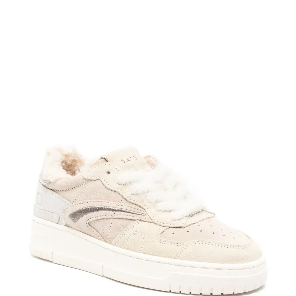 Кроссовки с фактурными вставками