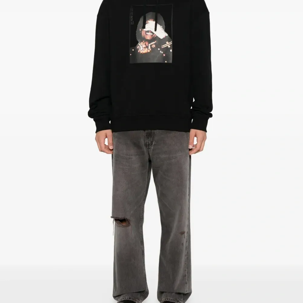 Худи с графичным принтом Худи с графичным принтом