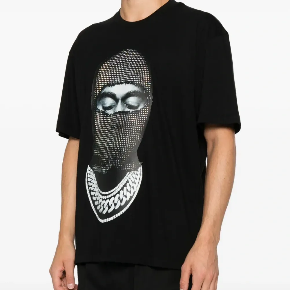 Футболка с графичным принтом