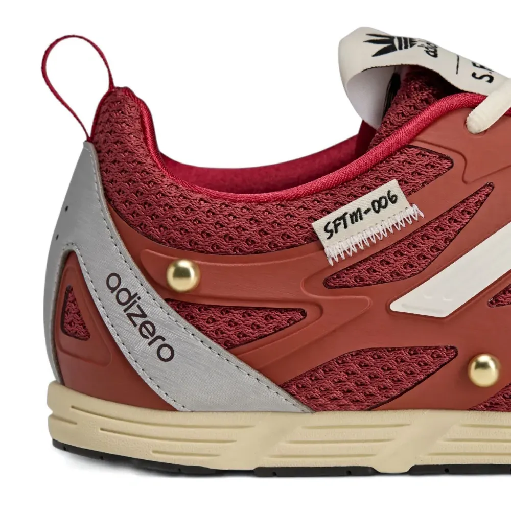 Кроссовки Adizero PR из коллаборации с adidas