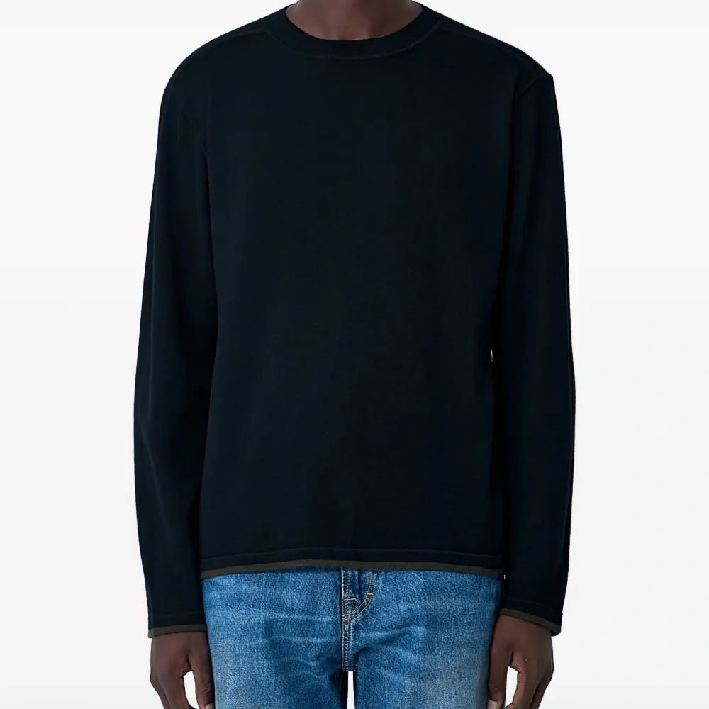 Свитер с круглым вырезом