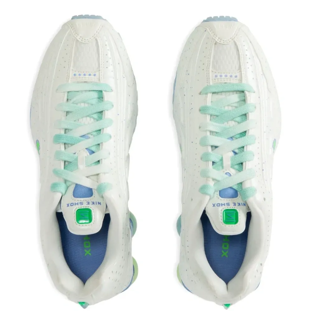 Кеды Shox R4 с перфорацией Кеды Shox R4 с перфорацией